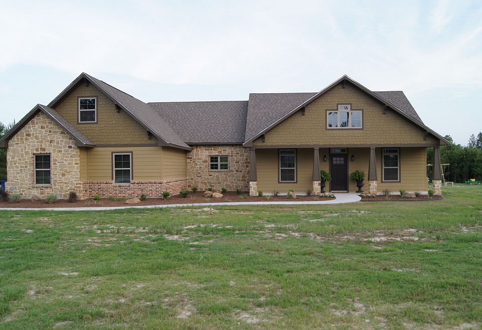 1st image of 225 Royal Pnes