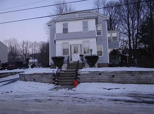 2nd image of 32 Frankfort St