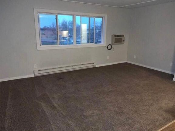 2nd image of 803 9th St #9