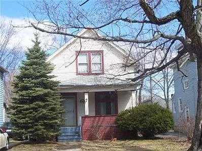 1928 Point View Ave photo 1