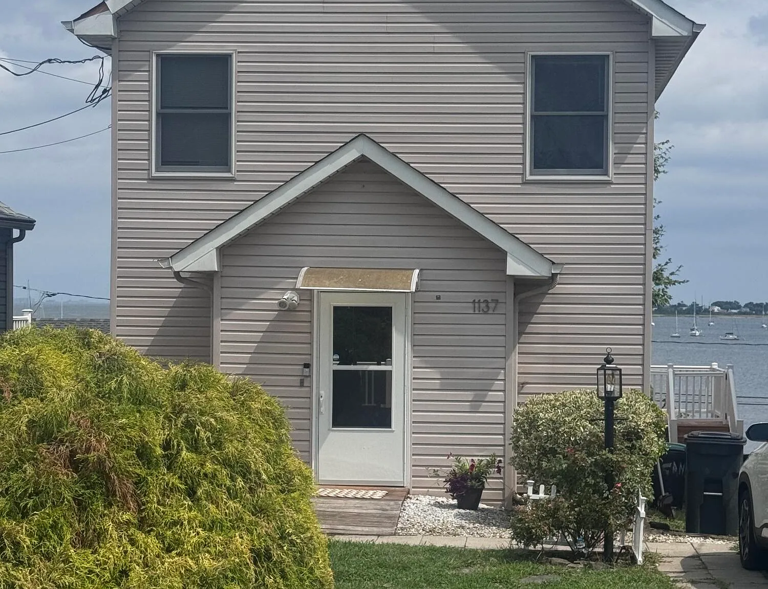 3 bed, 1344 sqft, $3,200 — Photo 1