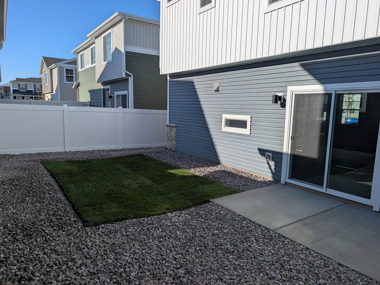 4 bed, 2.5 bath, 1938 sqft, $2,295 — Photo 4