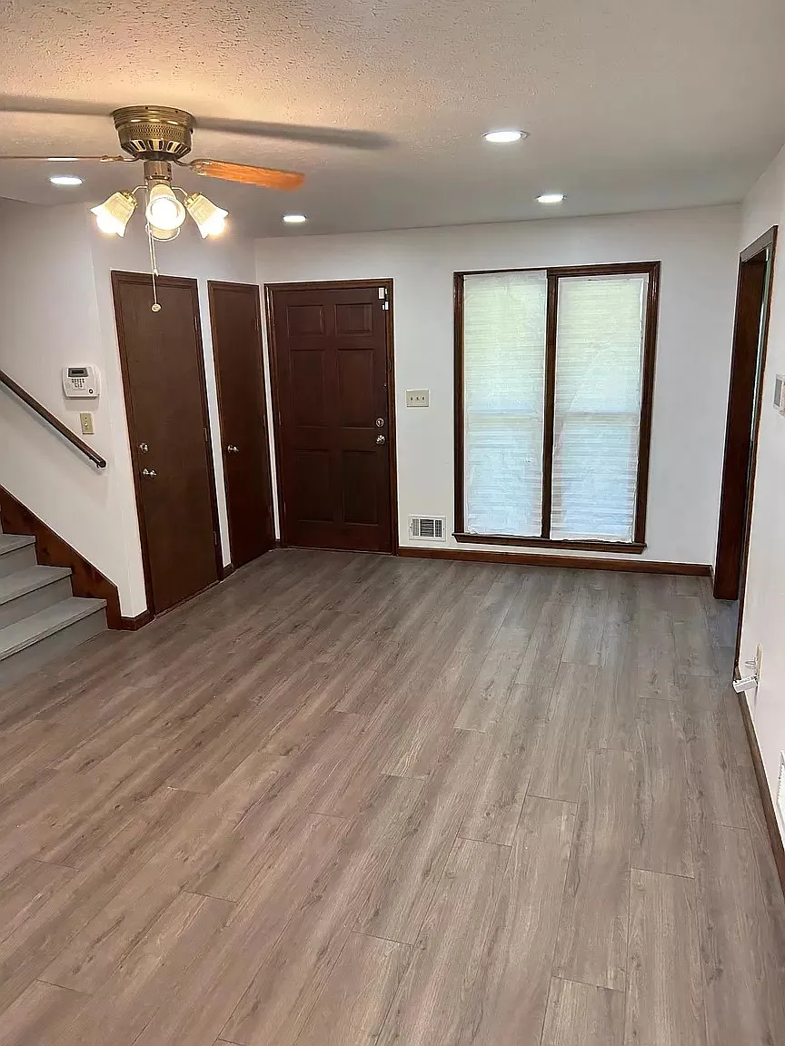 2414 Shiloh Dr SW — Photo 4