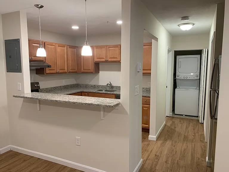 Wayside Apartments — Photo 6
