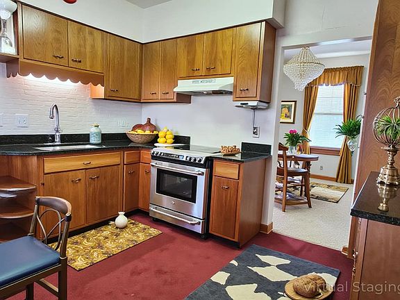 4th image of 400 Livingston Ct