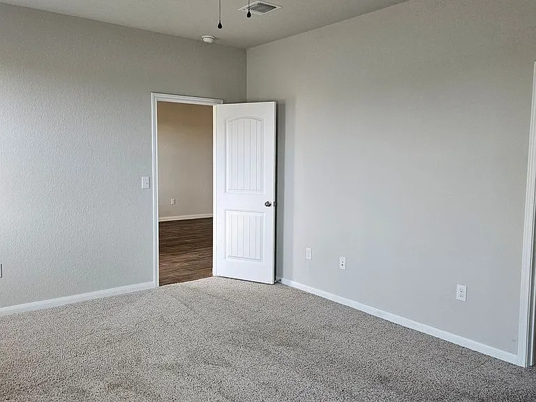 110 Marimoor Dr — Photo 28