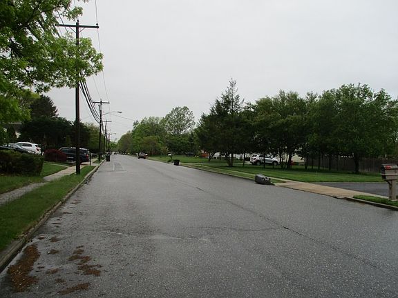 4th image of 4 Janet St
