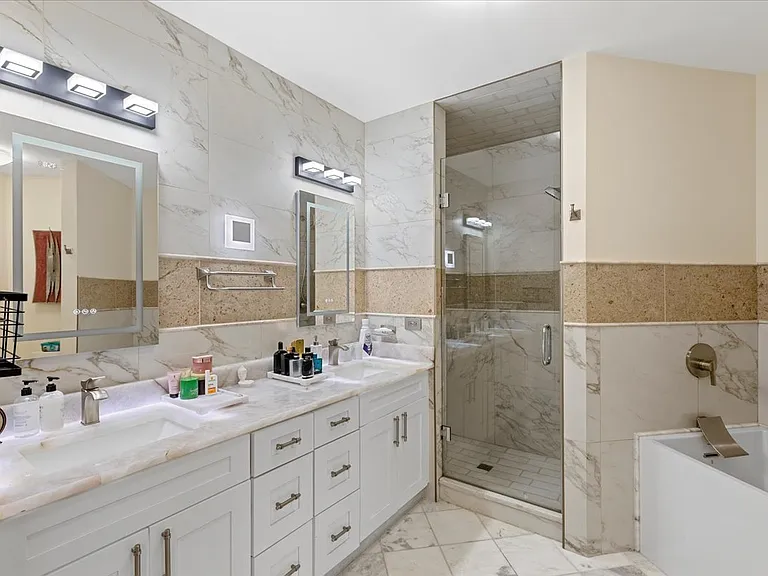 420 E Waterside Dr #1912 — Photo 14