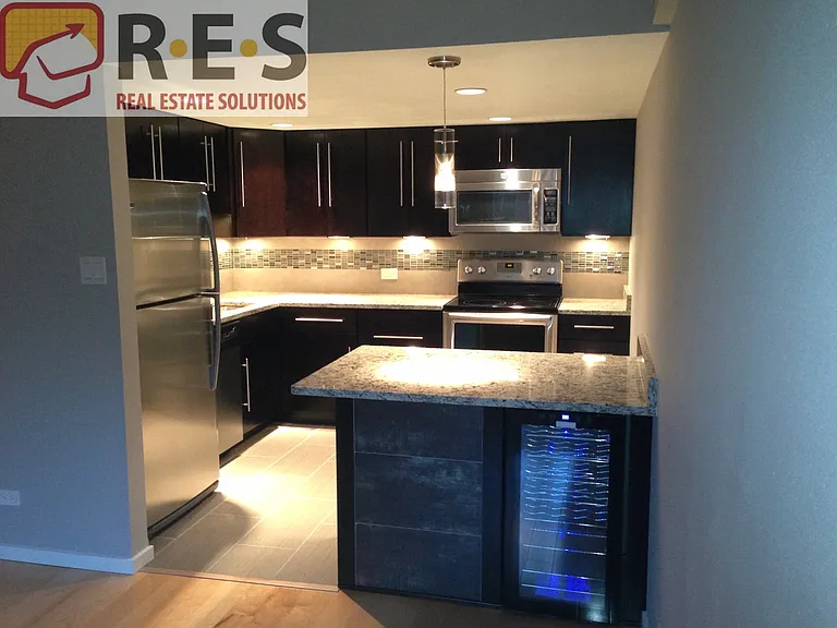 555 E 10th Ave #109 — Photo 4