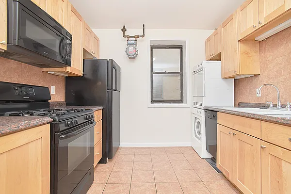 Rented by Brown Harris Stevens | media 5