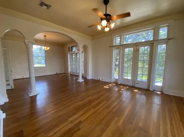 4635 Lafaye St, New Orleans, LA 70122