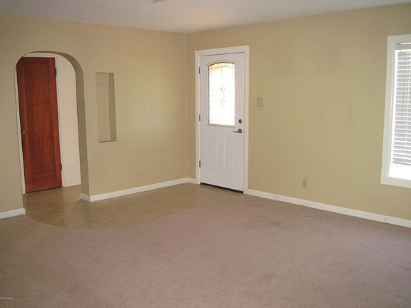 5th image of 2561 E Monte Vista Dr