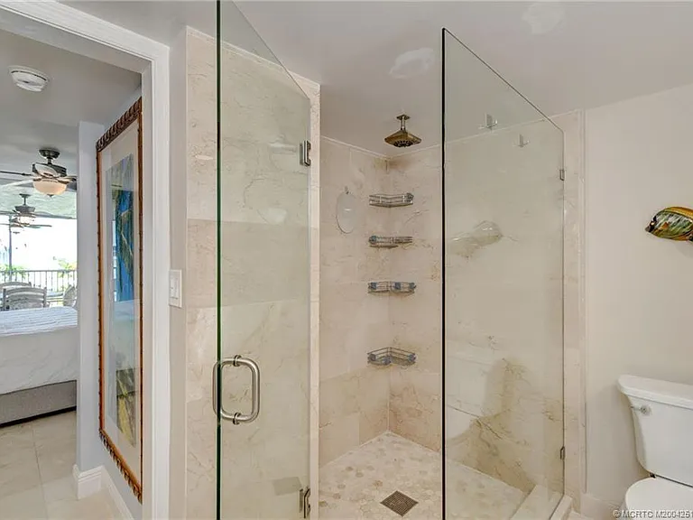 8302 Marina Villas Dr #8302 — Photo 35
