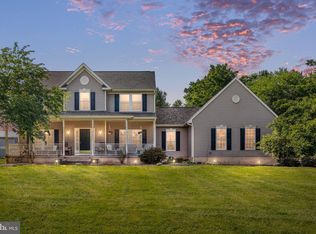 76 Victoria Dr, Martinsburg, WV 25403