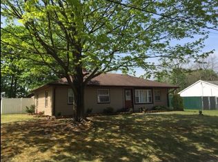 2 Navarro Rd, East Haven, CT 06512