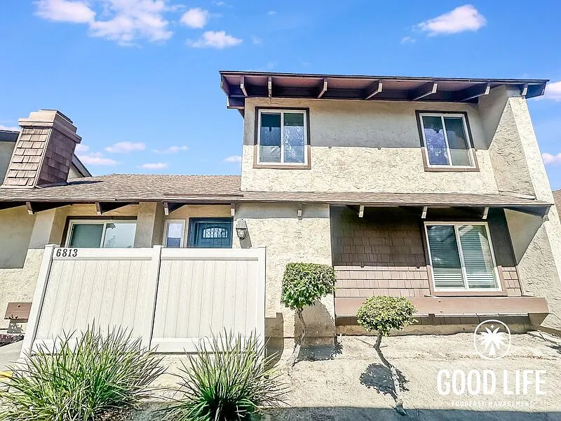 3 bed, 2.0 bath, 1373 sqft, $3,550 — Photo 1