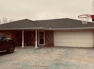 1208 S Mobeetie St, Wheeler, TX 79096