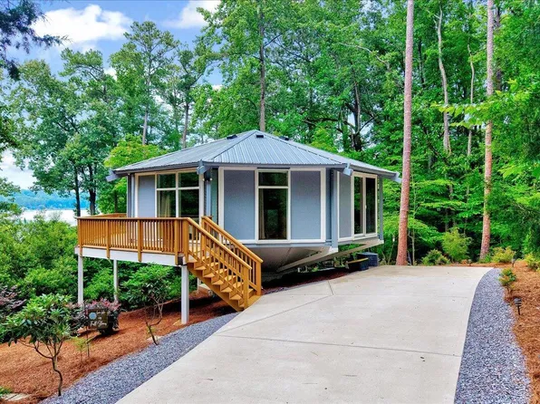 819 & 818 Hilltop Ln, Sanford, NC 27332