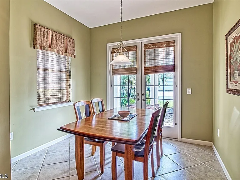 3460 Lakeview Isle Ct — Photo 18