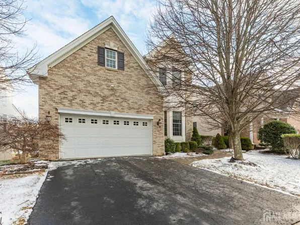 115 Andover Dr, Kendall Park, NJ 08824