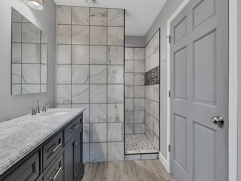 980 Acacia Dr S — Photo 22