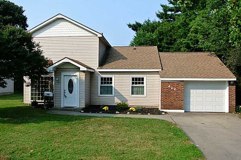 1st image of 442 Blackstone Dr
