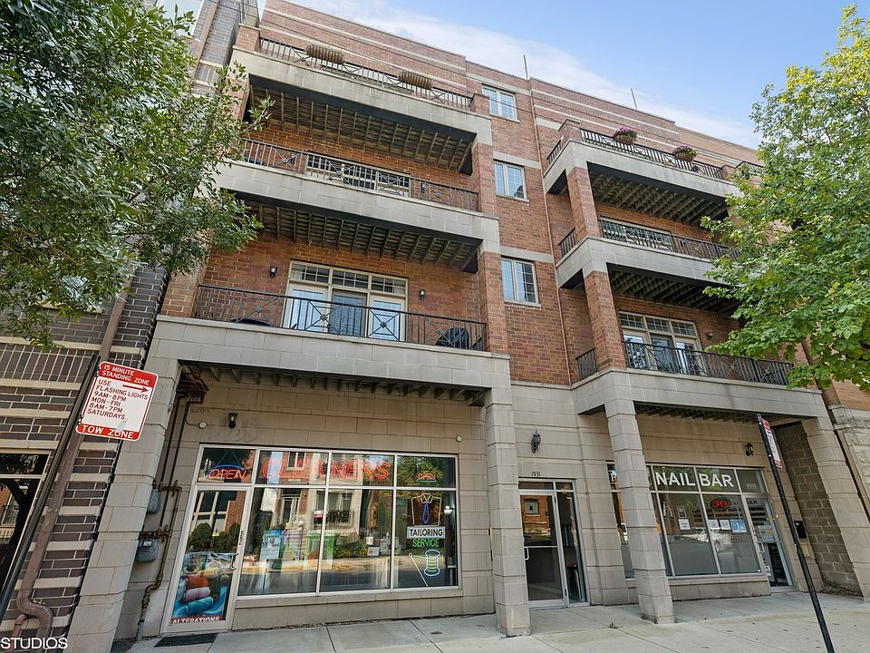 1st image of 1931 W Belmont Ave APT 3W