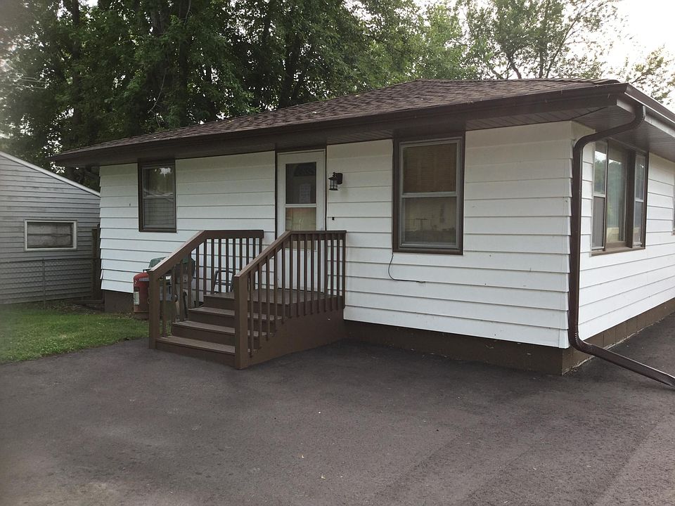 Rear Apartment, with private entrance