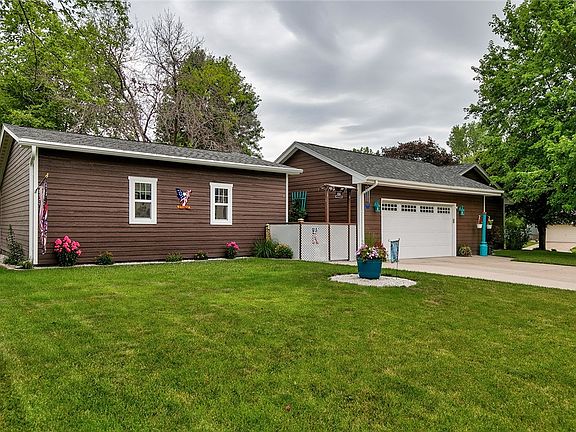 2nd image of 2714 NW Park Ln