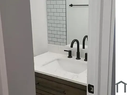 1455 Holbrook St NE — Photo 23
