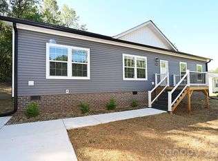 2063 Vance St, Newton, NC 28658