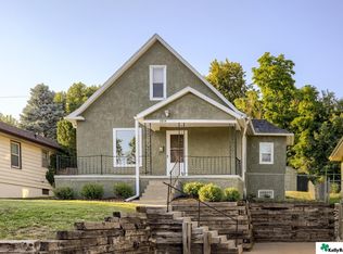 3814 Gordon St, Omaha, NE 68105