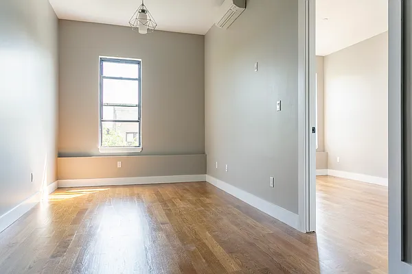 Rented by ERNY LLC | media 4