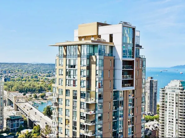 1283 Howe St #3506, Vancouver, BC V6Z 0E3