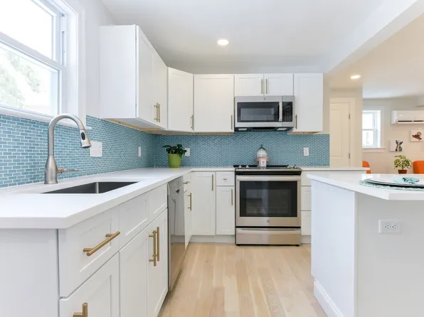 34-34R Underhill St #3, Winthrop, MA 02152