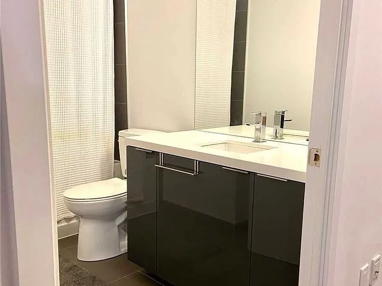8 Eglinton Ave E #1304 — Photo 8