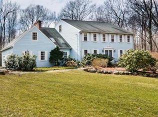 114 Ash St, Hopkinton, MA 01748