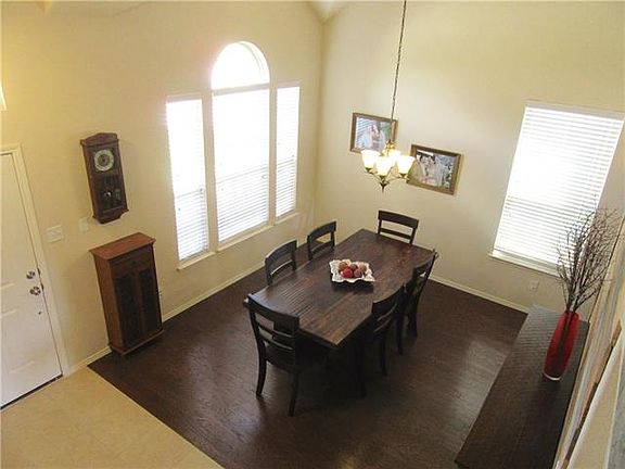 4th image of 413 Highland Fairway Ln