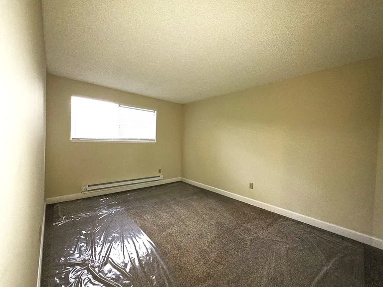 1747 London Cir — Photo 12