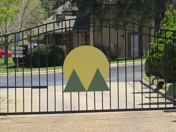 Gated Entrance to Cozy Cove