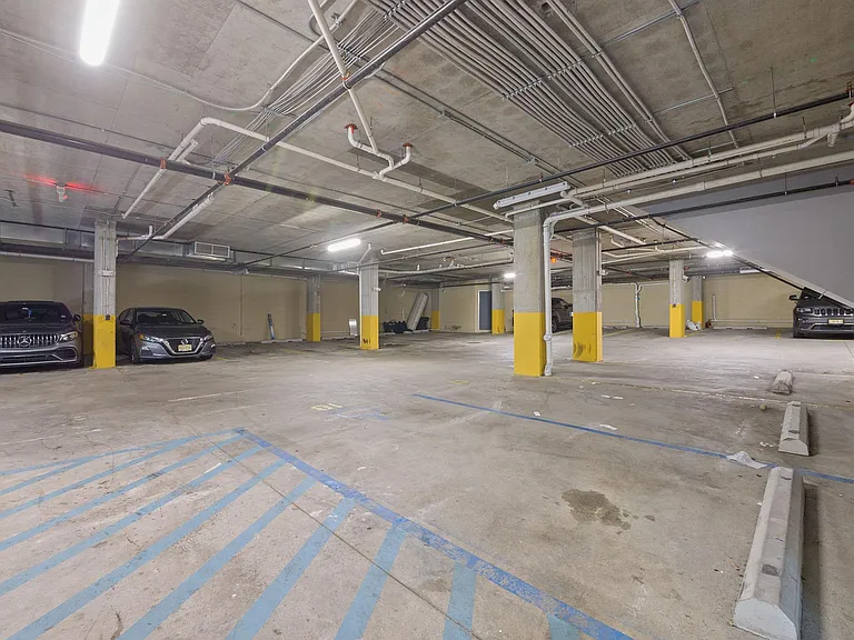 6400 Jefferson St #403 — Photo 6