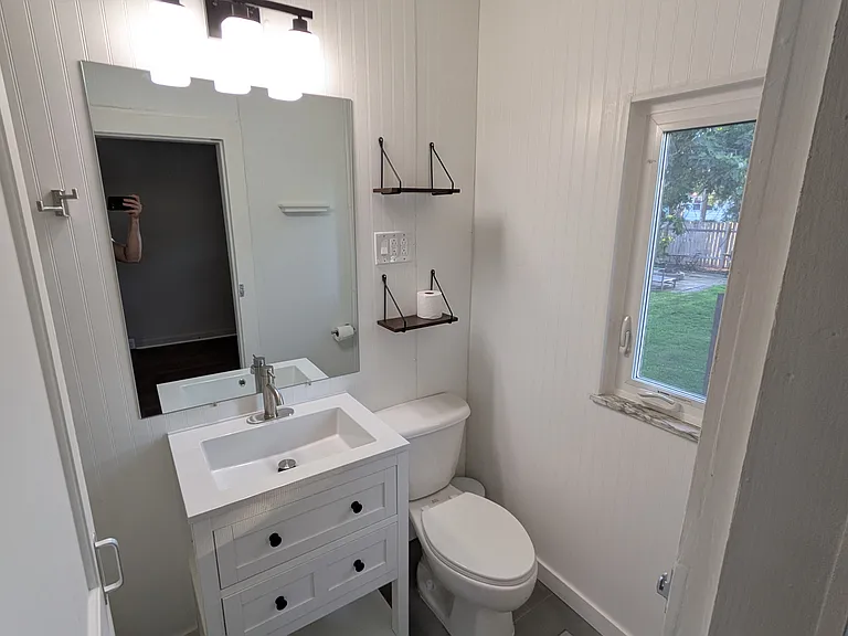 Fully Updated Bathroom
