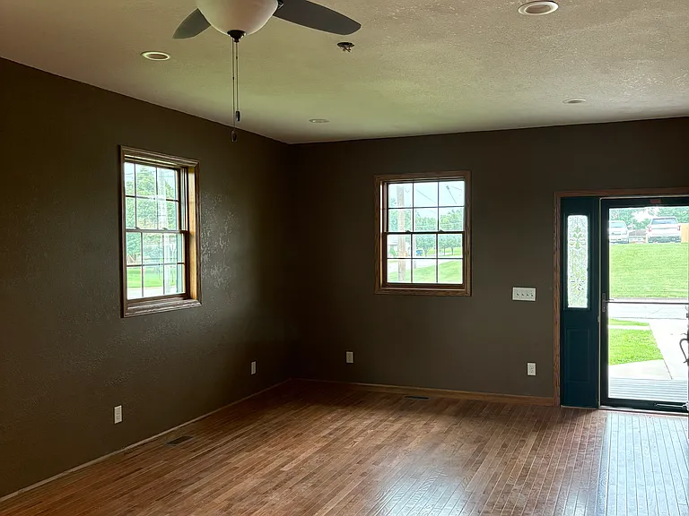 837 Elm St — Photo 1
