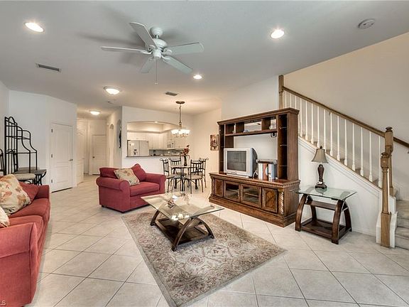 2nd image of 3131 Cottonwood Bnd APT 1502