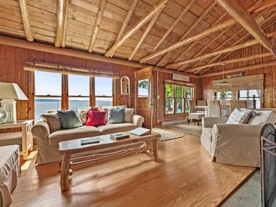 3201 W Lake Mitchell Dr, Cadillac, MI, 49601