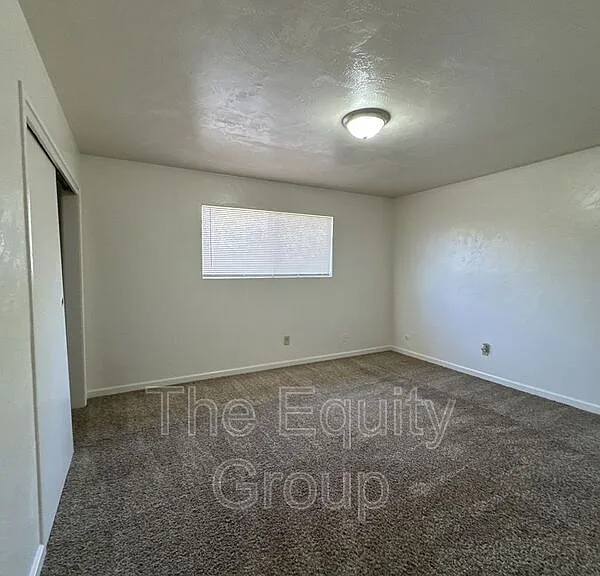 616 N Blackstone St #15 — Photo 9