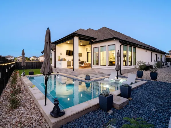 1105 Joe Carson Dr, Leander, TX 78641