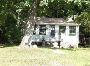 159 Lake Shore Dr, Shawangunk, NY 12566