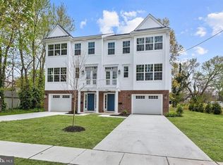 323 N Washington Ave, Moorestown, NJ 08057