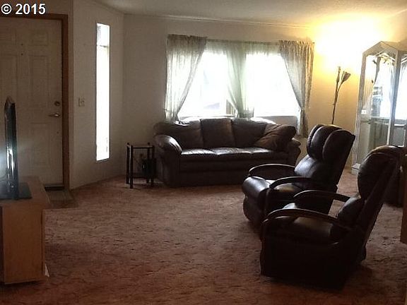 4th image of 5101 NE 121st Ave Unit 104